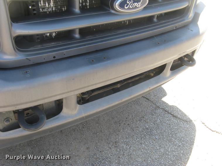image for item DC2267 2003 Ford F550 Super Duty XL Crew Cab utility truck
