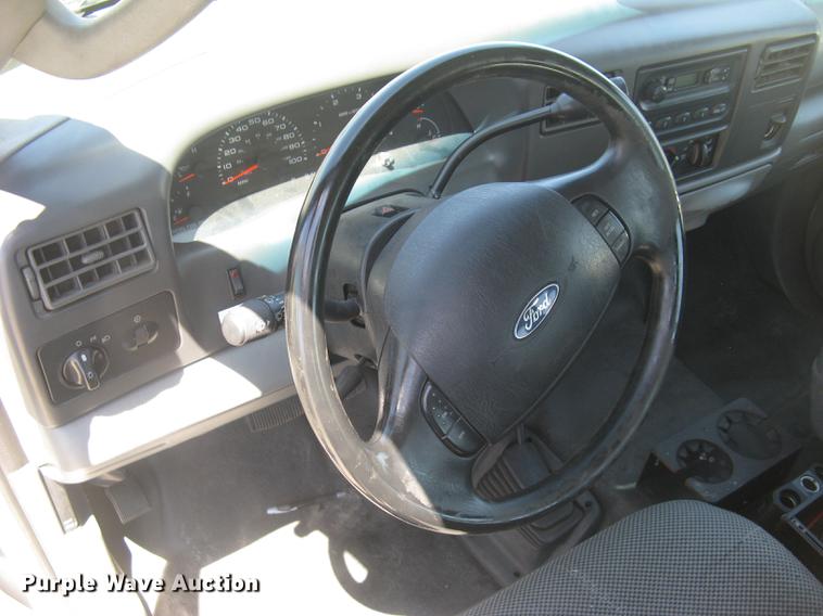 image for item DC2267 2003 Ford F550 Super Duty XL Crew Cab utility truck