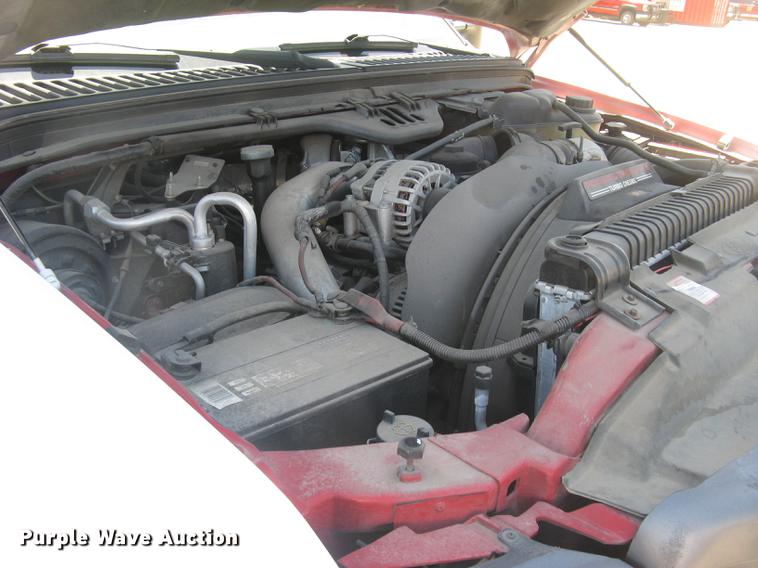 image for item DC2267 2003 Ford F550 Super Duty XL Crew Cab utility truck