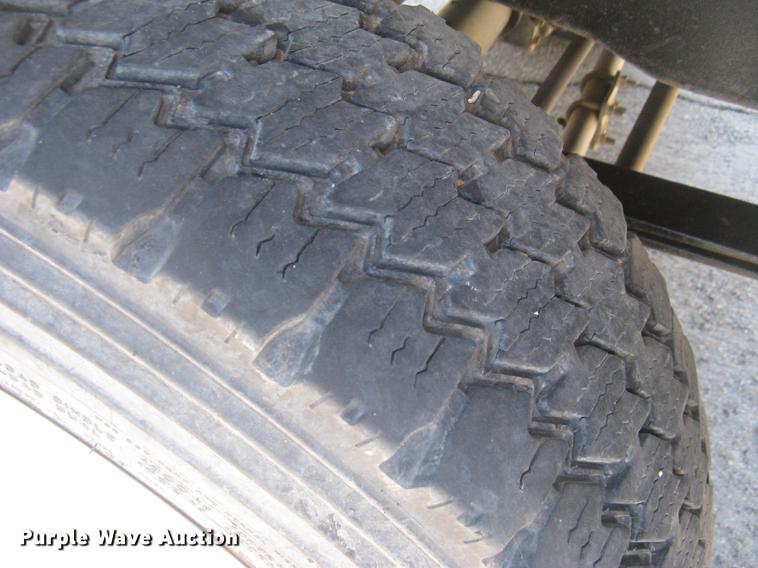 image for item DC2267 2003 Ford F550 Super Duty XL Crew Cab utility truck