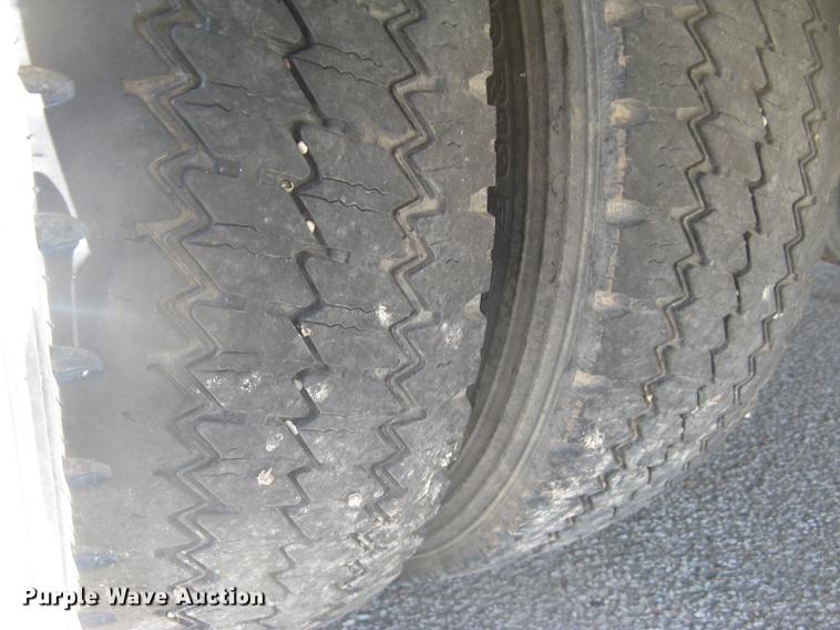 image for item DC2267 2003 Ford F550 Super Duty XL Crew Cab utility truck