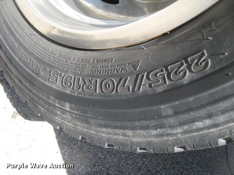 image for item DC2267 2003 Ford F550 Super Duty XL Crew Cab utility truck