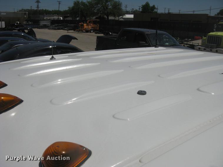 image for item DC2267 2003 Ford F550 Super Duty XL Crew Cab utility truck