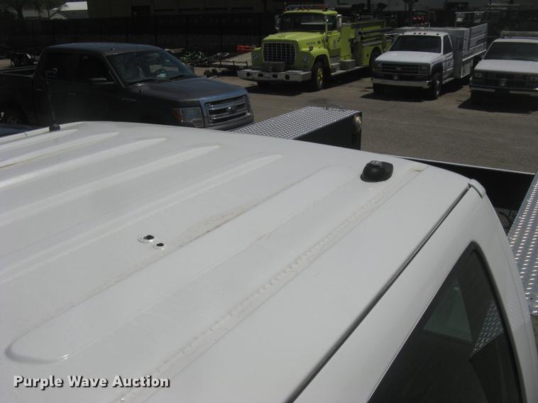 image for item DC2267 2003 Ford F550 Super Duty XL Crew Cab utility truck
