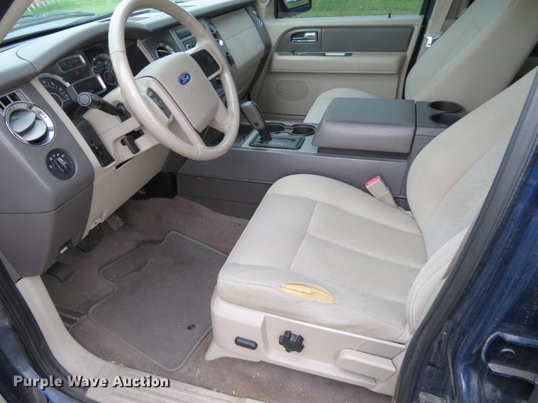 image for item DC2270 2010 Ford Expedition SUV
