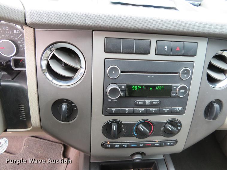 image for item DC2270 2010 Ford Expedition SUV