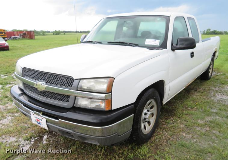 image for item DC2272 2005 Chevrolet Silverado 1500 Ext. Cab pickup truck