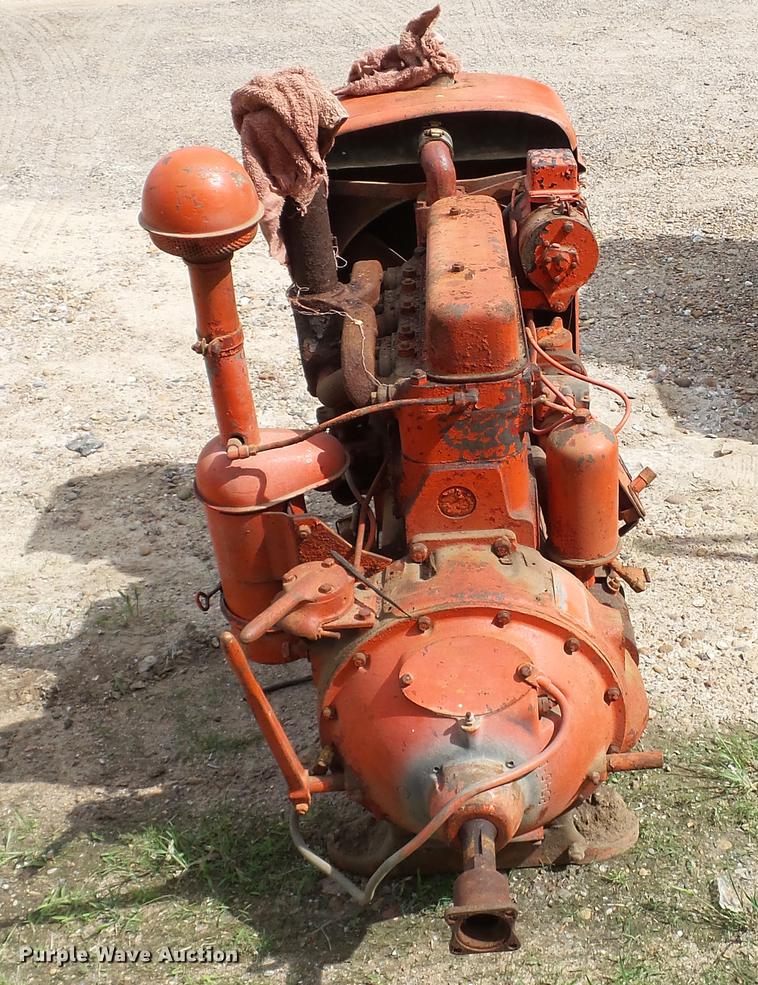 image for item DC4185 International four cylinder gas engine