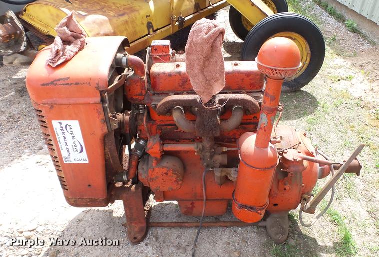 image for item DC4185 International four cylinder gas engine