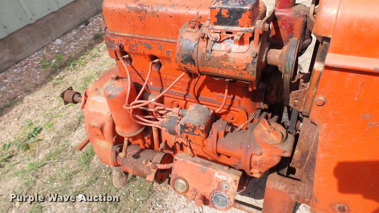 image for item DC4185 International four cylinder gas engine