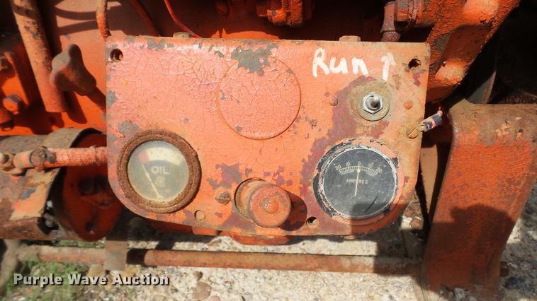 image for item DC4185 International four cylinder gas engine