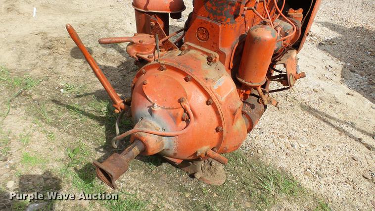 image for item DC4185 International four cylinder gas engine