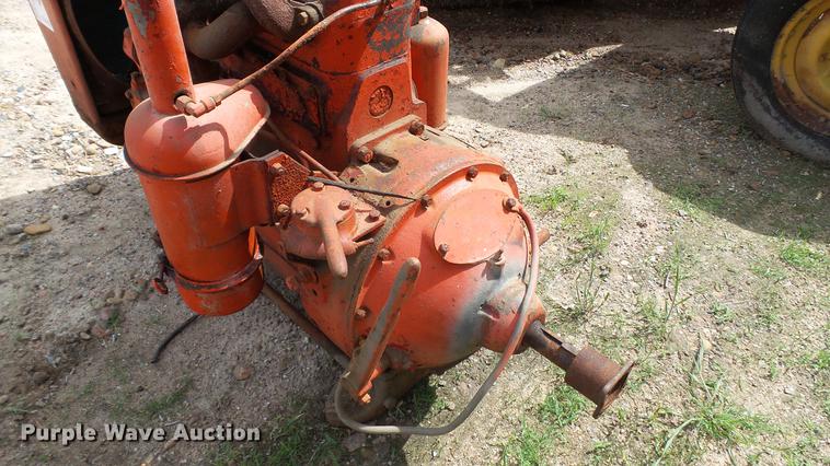 image for item DC4185 International four cylinder gas engine