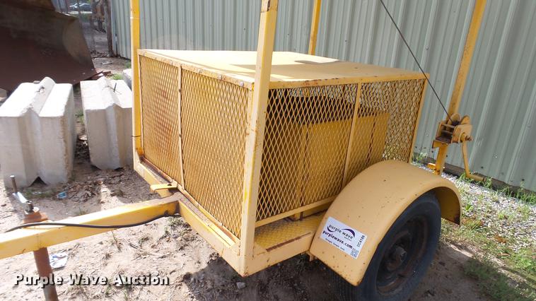 image for item DC4186 Over-Lowe WLTFD sign trailer