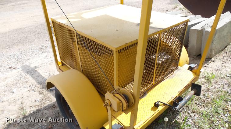 image for item DC4186 Over-Lowe WLTFD sign trailer