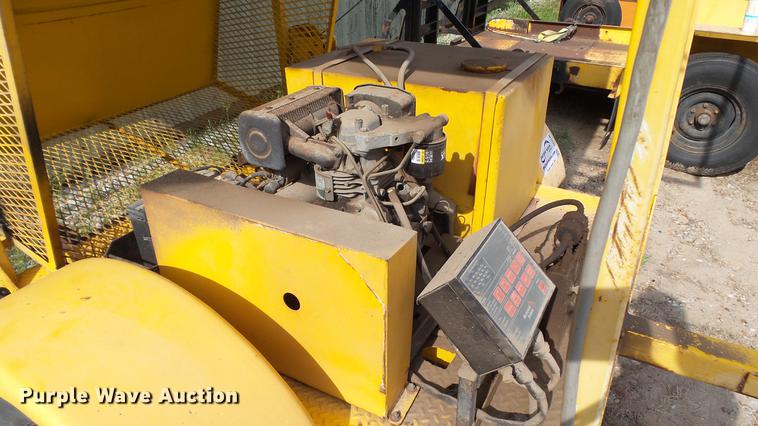 image for item DC4186 Over-Lowe WLTFD sign trailer