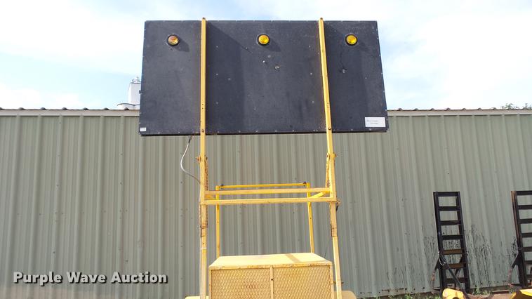 image for item DC4186 Over-Lowe WLTFD sign trailer