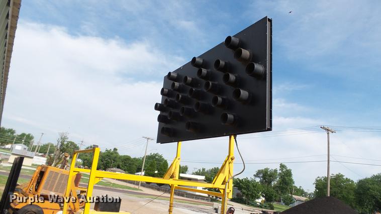 image for item DC4186 Over-Lowe WLTFD sign trailer