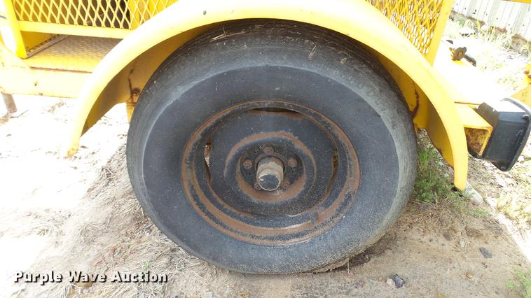 image for item DC4186 Over-Lowe WLTFD sign trailer