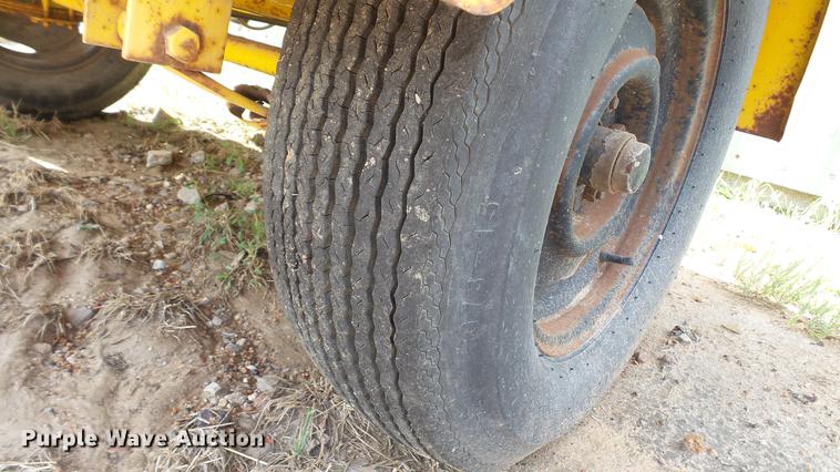 image for item DC4186 Over-Lowe WLTFD sign trailer