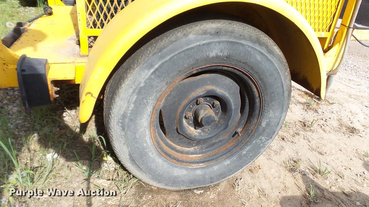 image for item DC4186 Over-Lowe WLTFD sign trailer