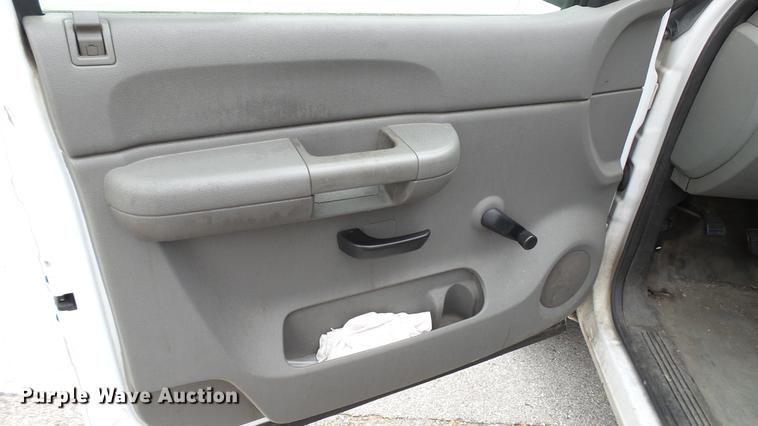 image for item DC5515 2007 Chevrolet Silverado 1500 Ext. Cab pickup truck