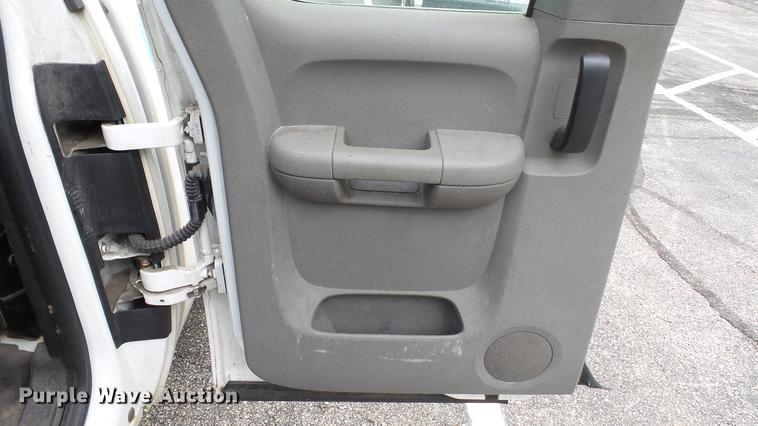 image for item DC5515 2007 Chevrolet Silverado 1500 Ext. Cab pickup truck