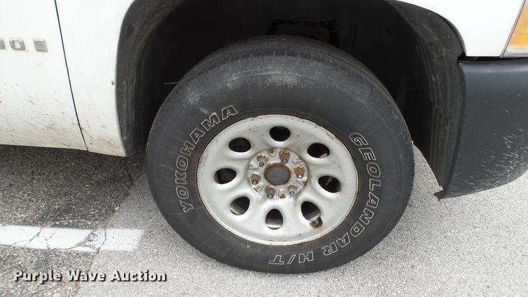 image for item DC5515 2007 Chevrolet Silverado 1500 Ext. Cab pickup truck