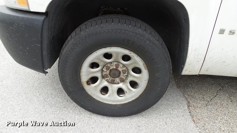 image for item DC5515 2007 Chevrolet Silverado 1500 Ext. Cab pickup truck