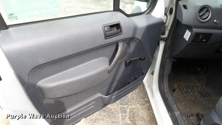 image for item DC5517 2010 Ford Transit Connect van
