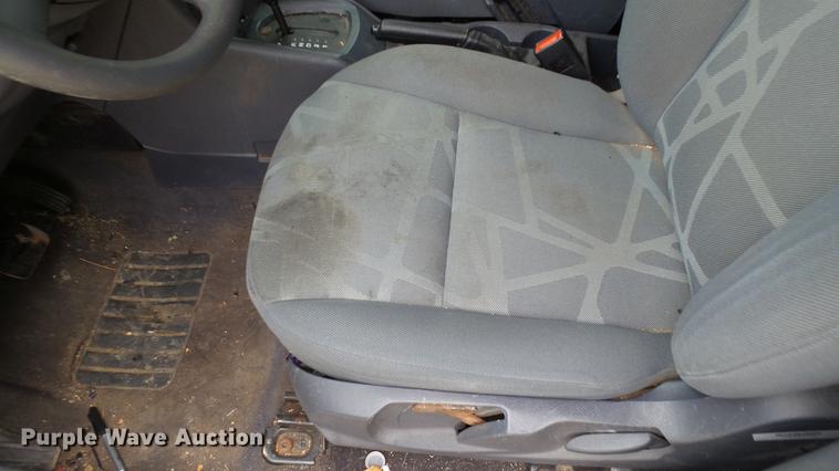 image for item DC5517 2010 Ford Transit Connect van