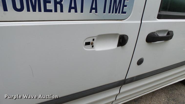 image for item DC5517 2010 Ford Transit Connect van
