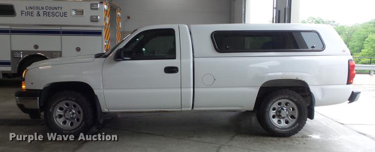 image for item DC7257 2006 Chevrolet Silverado 1500 pickup truck
