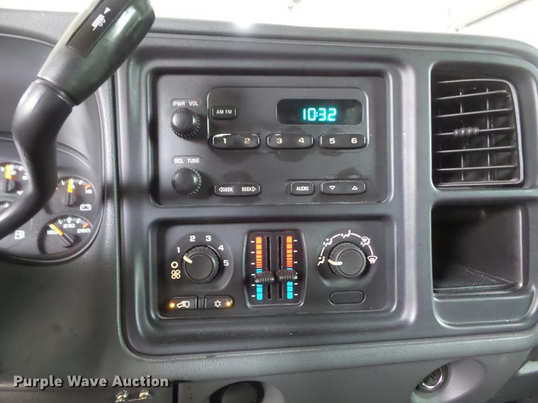 image for item DC7257 2006 Chevrolet Silverado 1500 pickup truck