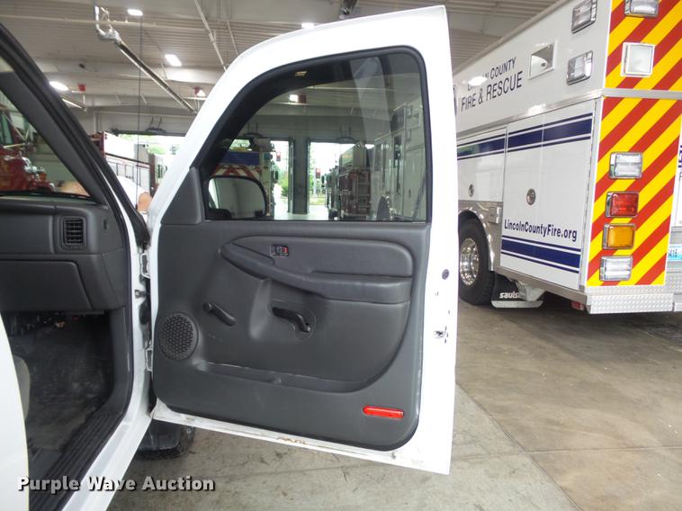 image for item DC7257 2006 Chevrolet Silverado 1500 pickup truck