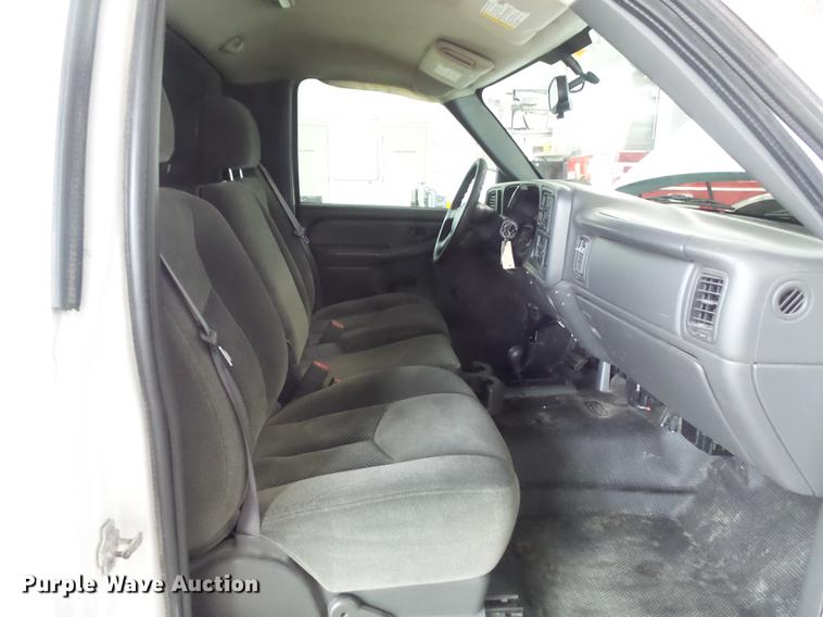 image for item DC7257 2006 Chevrolet Silverado 1500 pickup truck