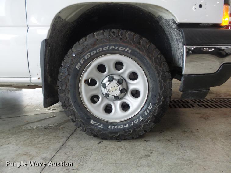 image for item DC7257 2006 Chevrolet Silverado 1500 pickup truck