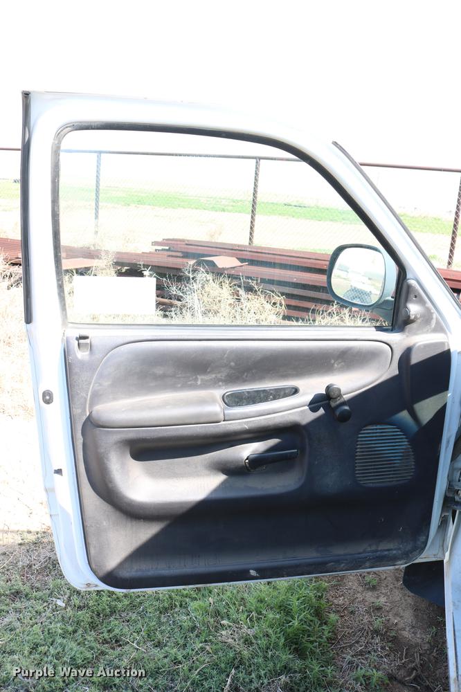 image for item DC7543 2001 Dodge Ram 1500 pickup truck