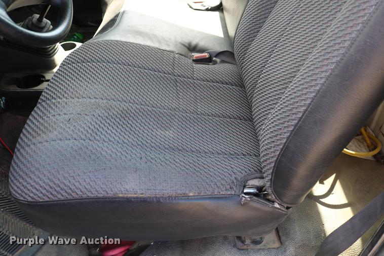 image for item DC7543 2001 Dodge Ram 1500 pickup truck