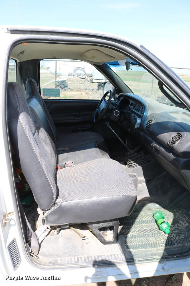 image for item DC7543 2001 Dodge Ram 1500 pickup truck