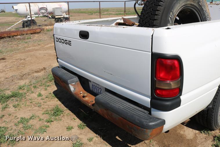 image for item DC7543 2001 Dodge Ram 1500 pickup truck