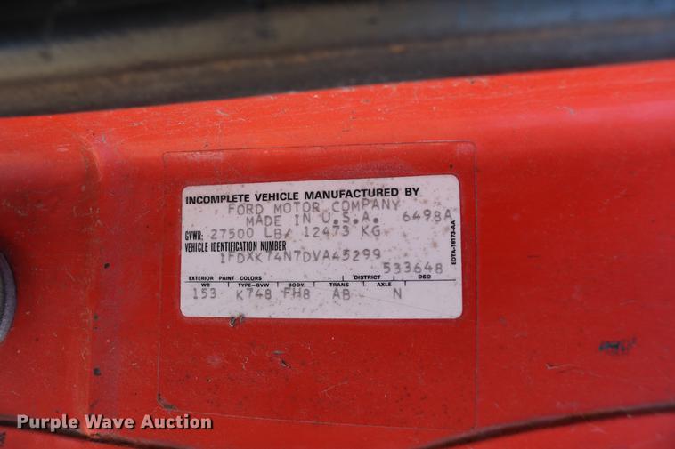 image for item DC7663 1983 Ford F700 dump truck