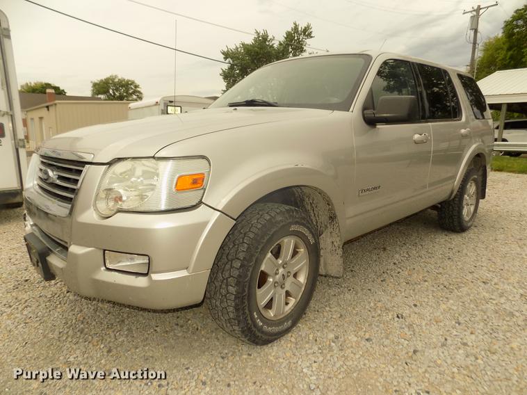 image for item DD2751 2008 Ford Explorer XLT SUV