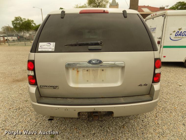 image for item DD2751 2008 Ford Explorer XLT SUV