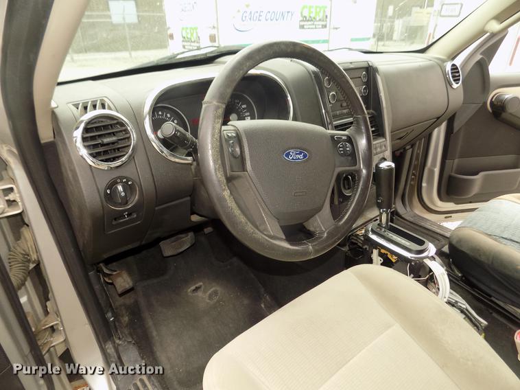 image for item DD2751 2008 Ford Explorer XLT SUV