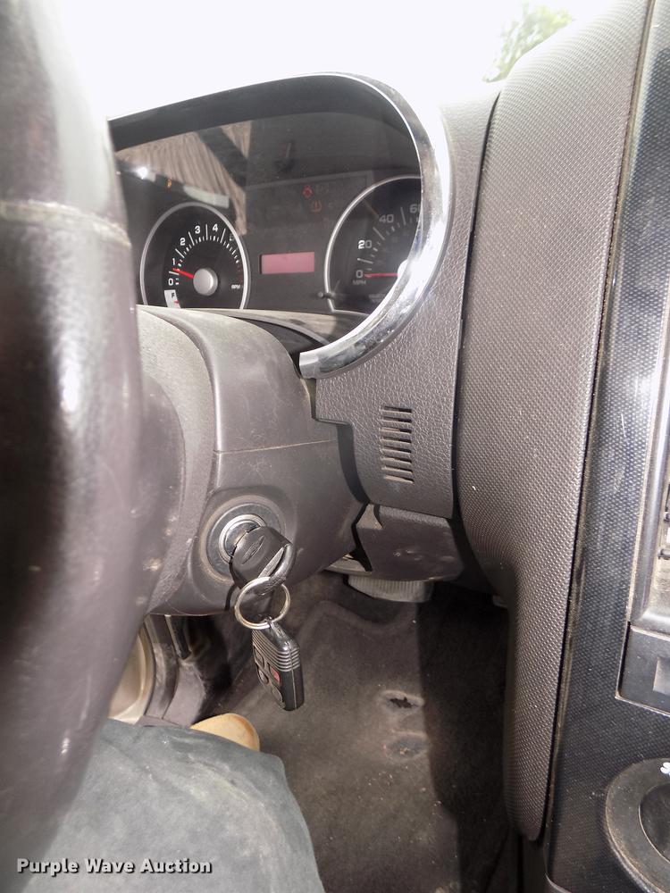 image for item DD2751 2008 Ford Explorer XLT SUV