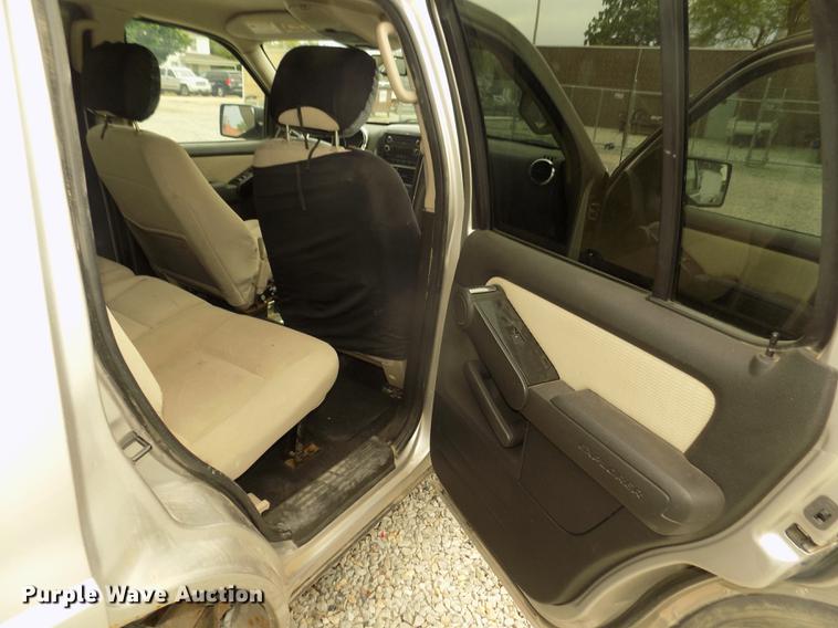 image for item DD2751 2008 Ford Explorer XLT SUV