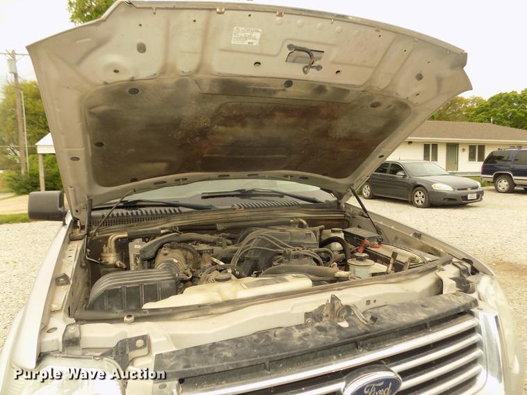 image for item DD2751 2008 Ford Explorer XLT SUV