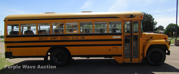 image for item DD5668 1994 Ford B700 Blue Bird school bus