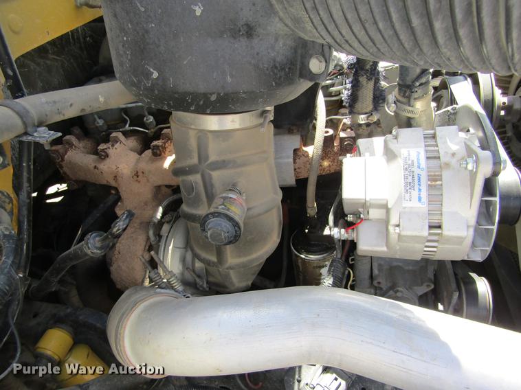 image for item DD5668 1994 Ford B700 Blue Bird school bus